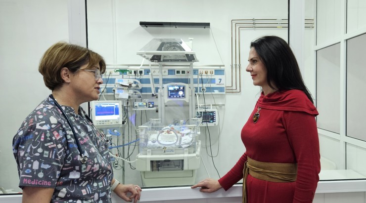 Delia Vasiliu si dr.Anca Georgescu