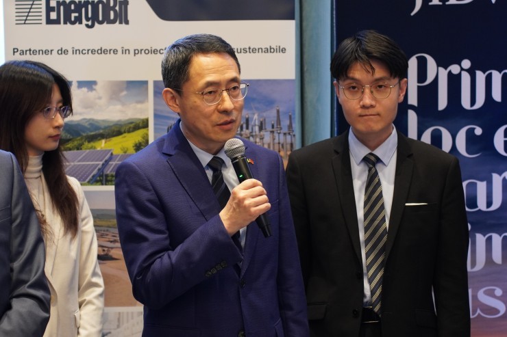 Discurs Excelența Sa, Domnul Han Chunlin, Ambasadorul Extraordinar și Plenipotențiar al Republicii Populare Chineze în România