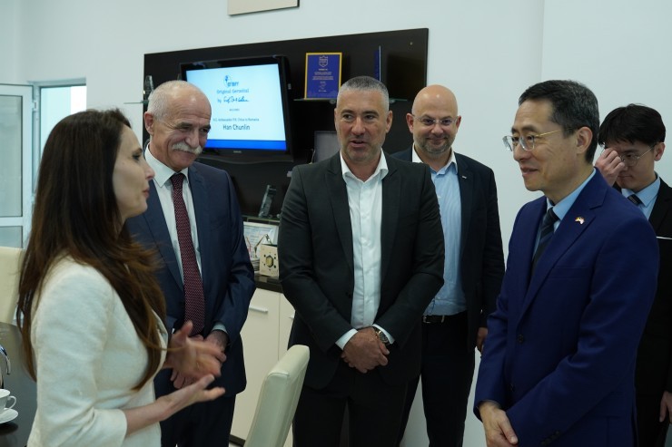 Vizită oficială Farmec s.a.