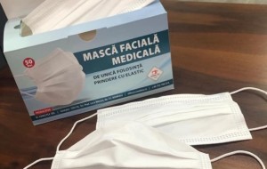 Responsabili impreuna, cu mastile medicale de fata de la Coneltex!