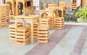 Top 5 idei de amenajare interioară cu paleți din lemn